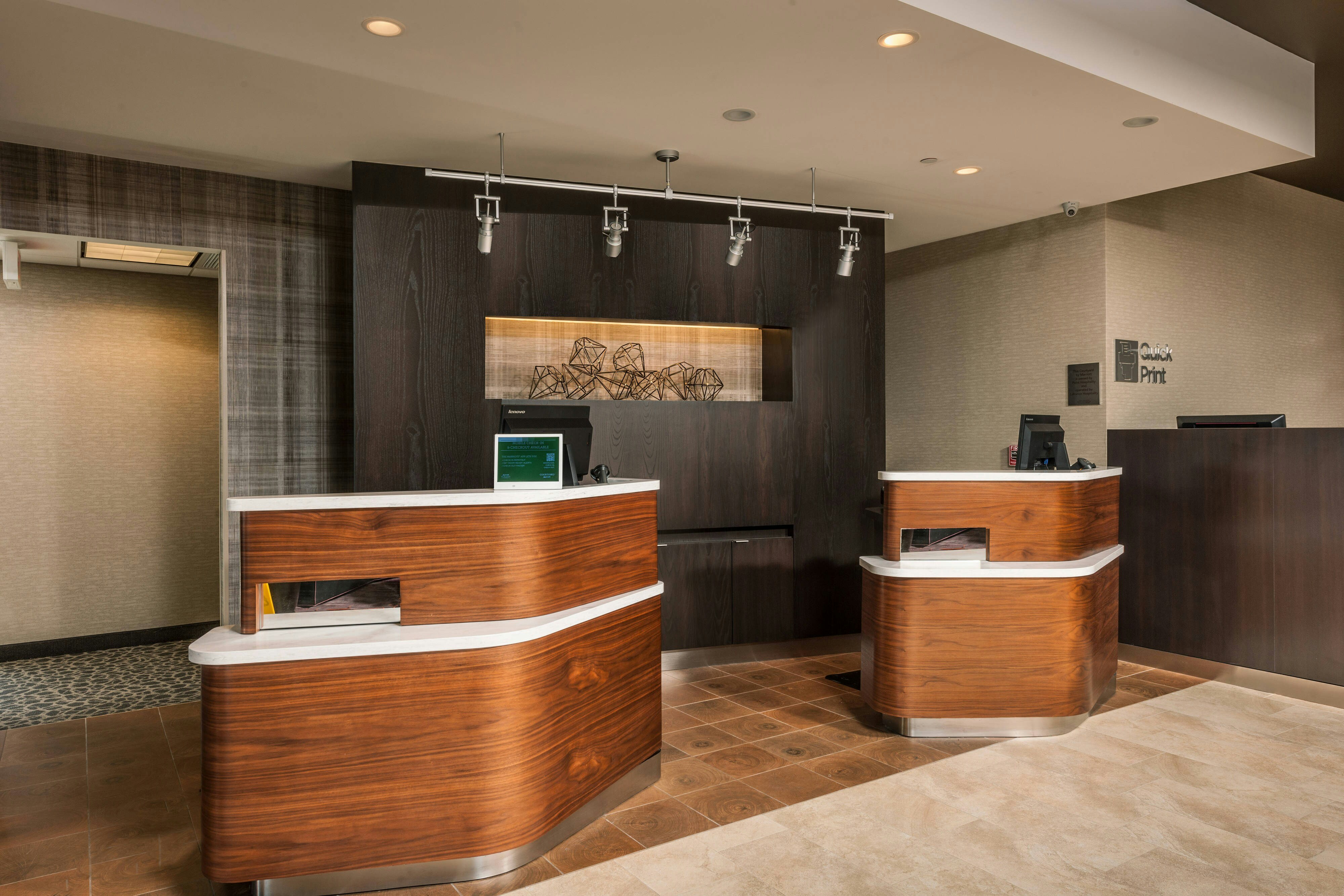 Lobby at COURTYARD BOSTON LITTLETON, LITTLETON - MA