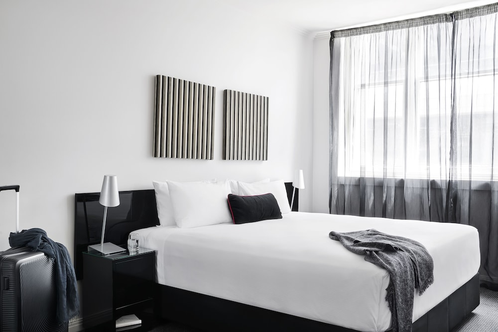 Punthill Flinders Lane 23/64