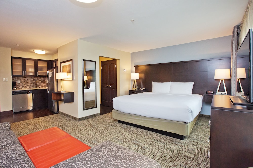 Staybridge Suites Austin South Interstate Hwy 35 21/58