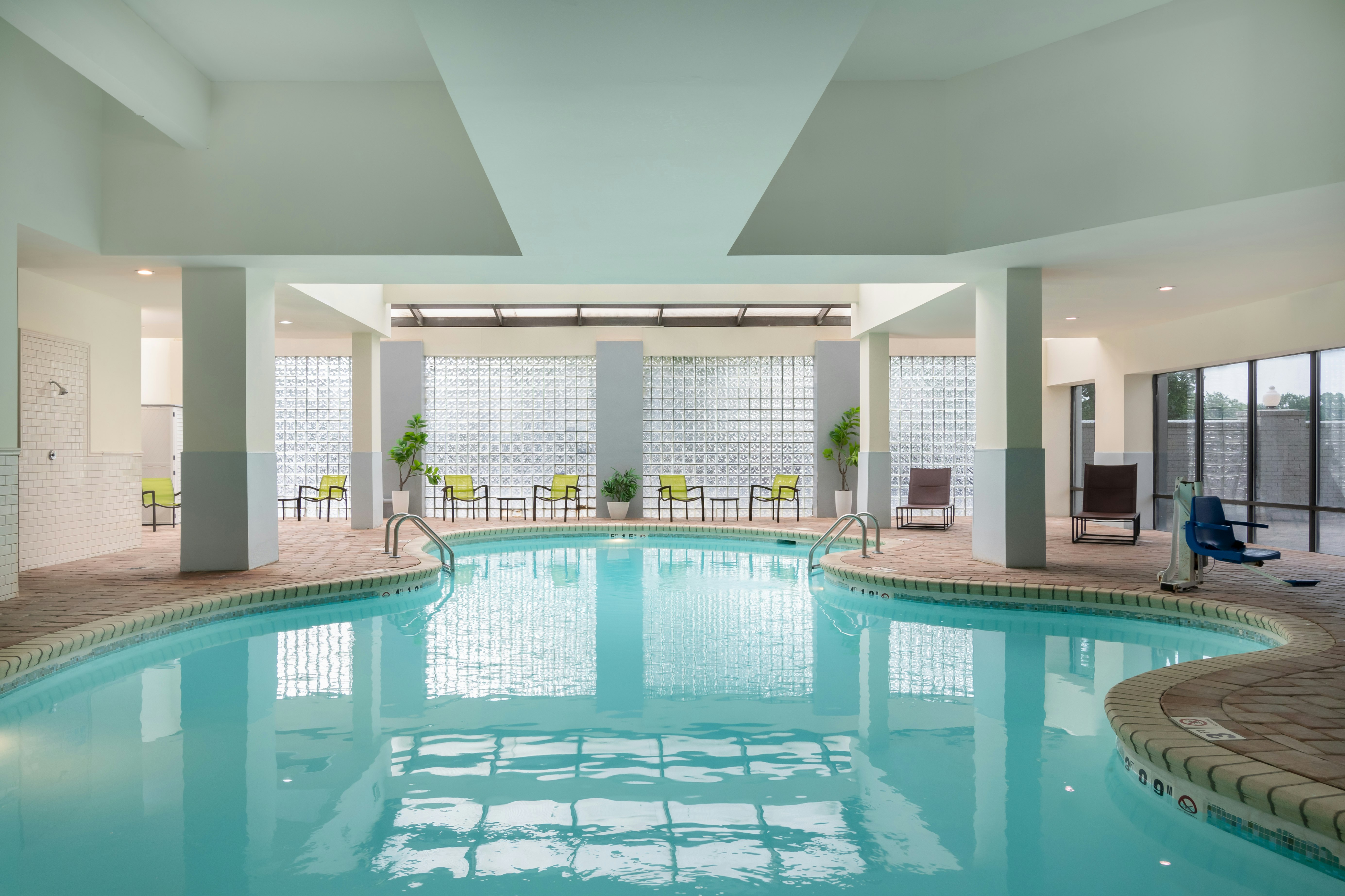 Embassy Suites Charlotte 21/73