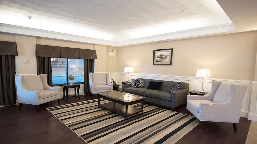 HOLIDAY INN WILLIAMSPORT 23/52