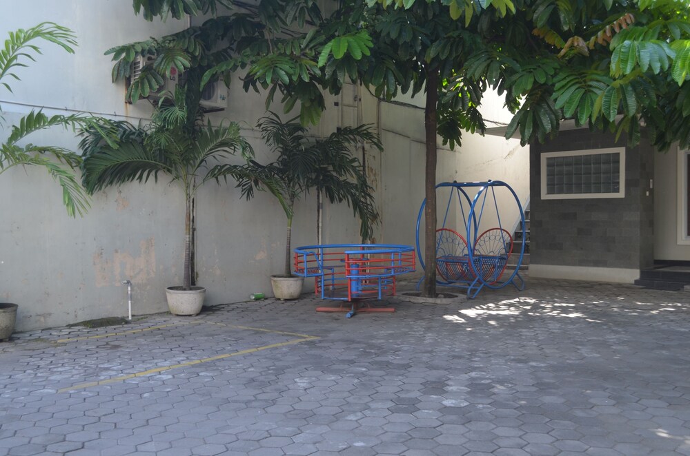 ARINI HOTEL 5/43