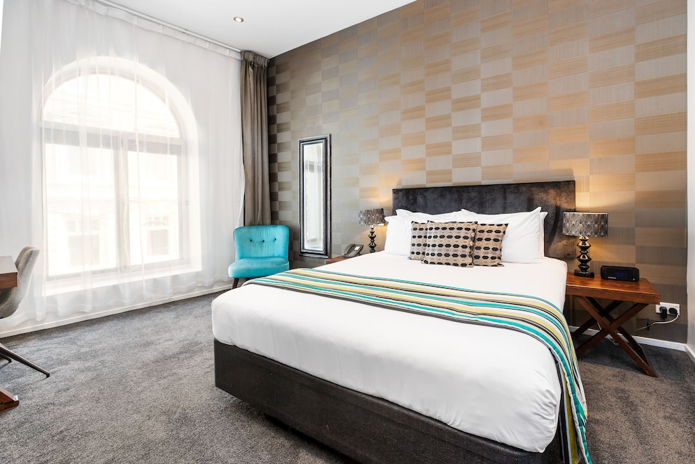 Hotel 115 Christchurch 25/65