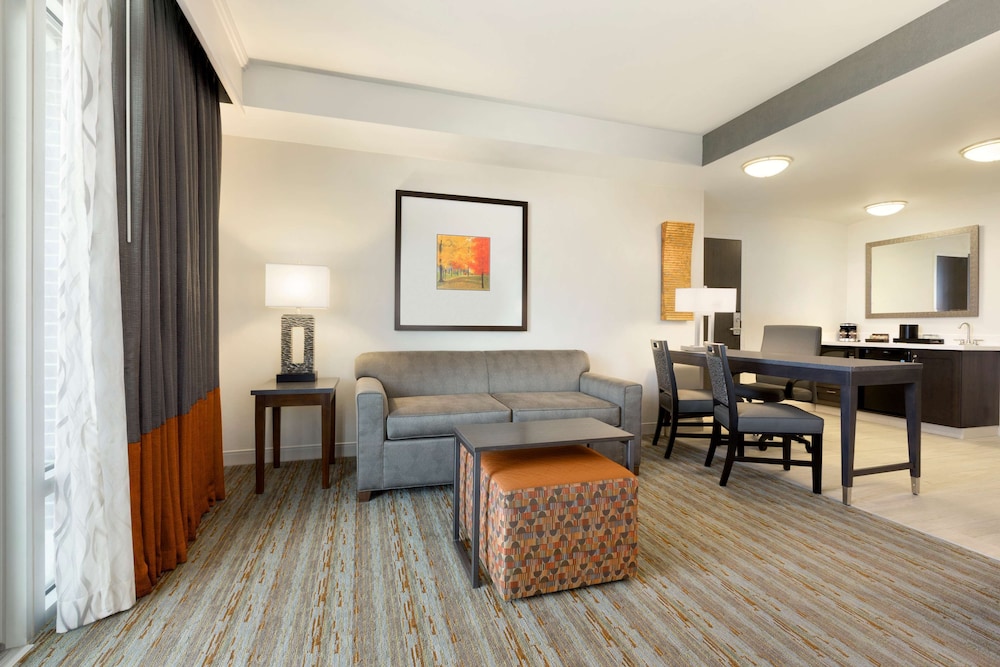 Embassy Suites By Hilton Greenville Downtown Riverplace 31/64