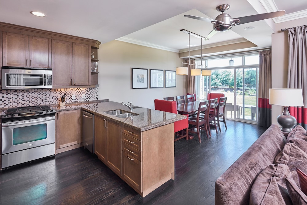Touchstone Resort 39/57