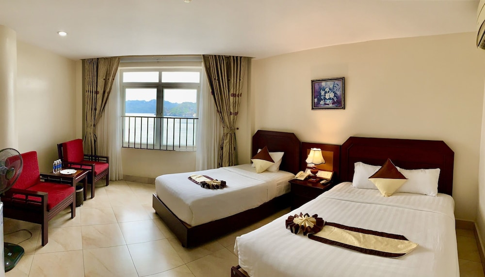 Hung Long Harbour Hotel 19/58