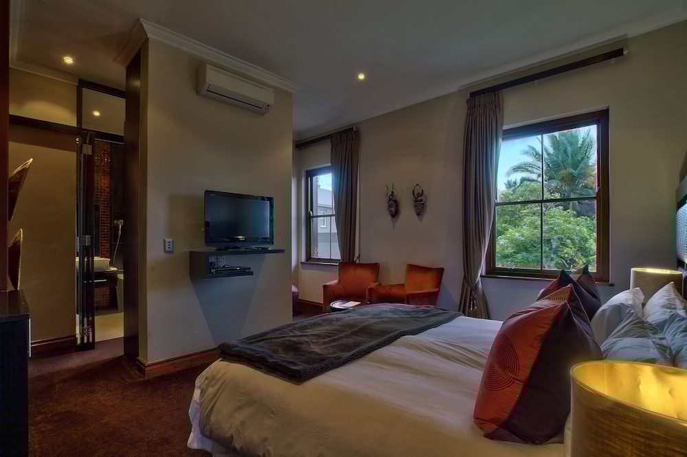 Nova Constantia Boutique Residence 28/70