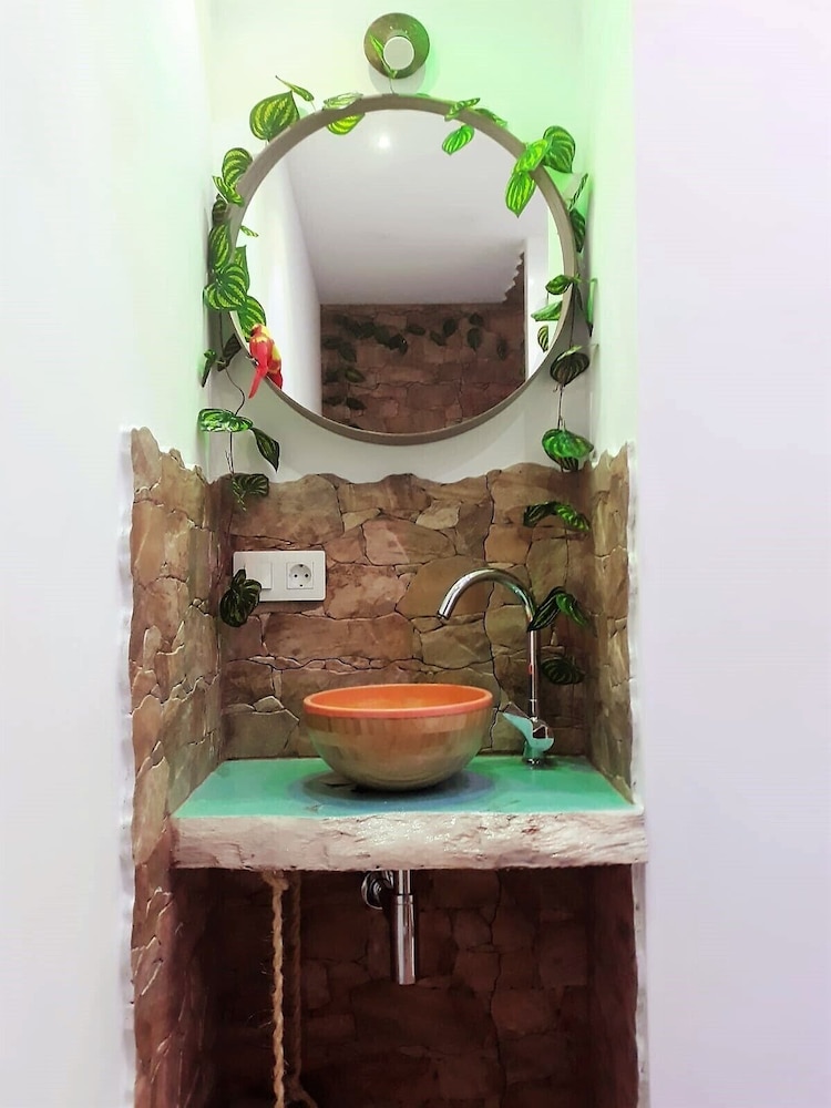 Wonder Rooms Nerja 33/37