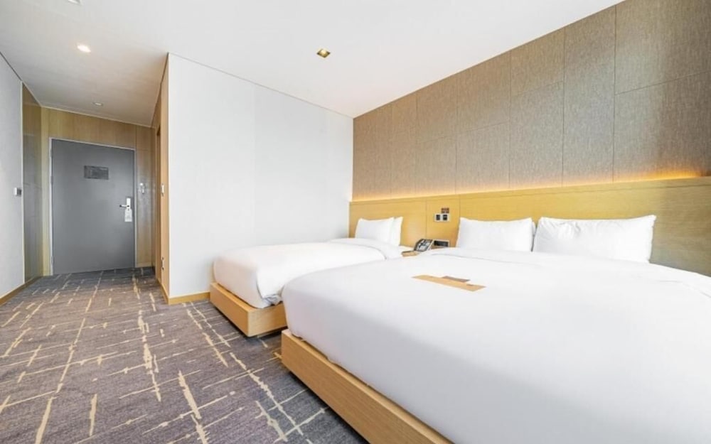 Sea Cruise Hotel 22/64