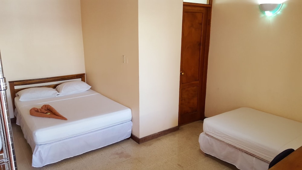 Hotel Primavera 5/22