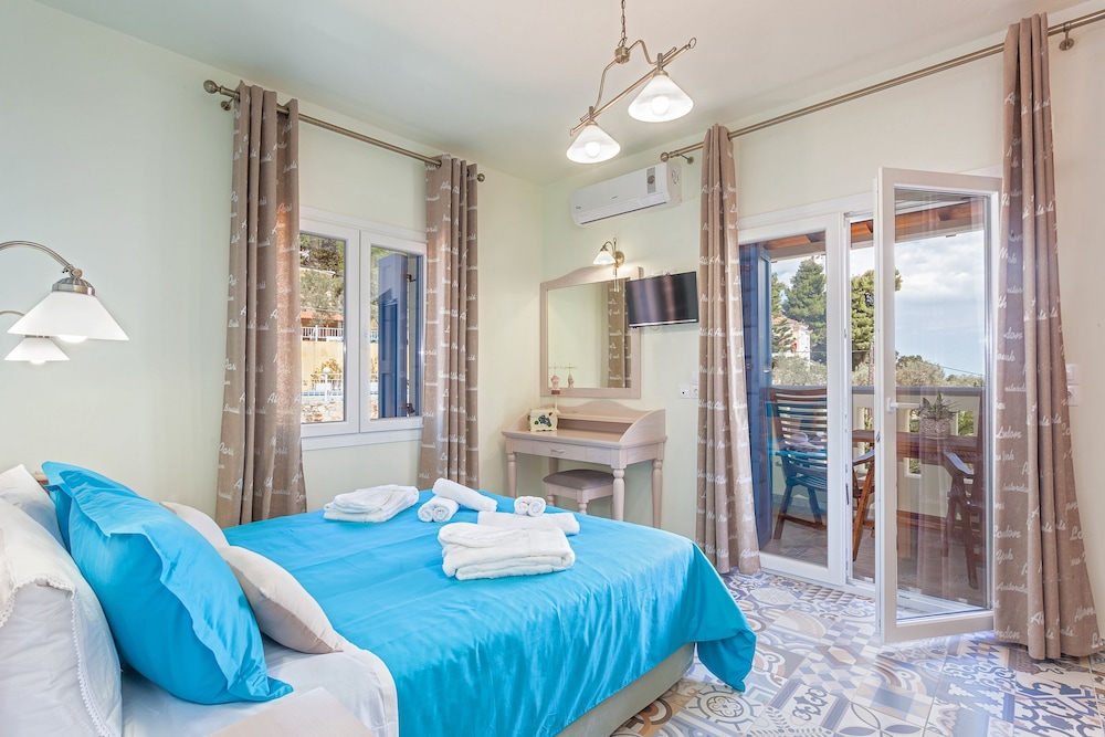 Stafylos Suites Boutique Hotel 8/50