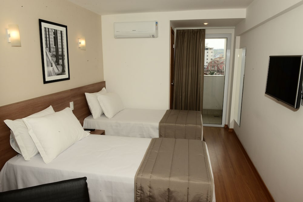 Room, Twin Beds
