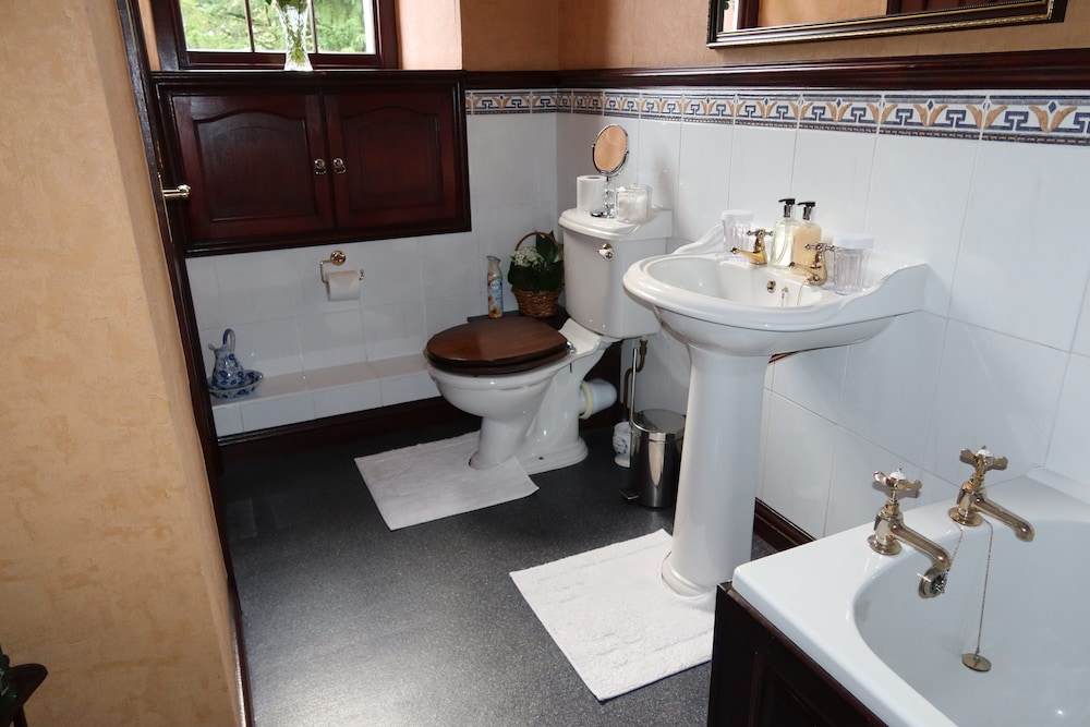 Stafford House Guest House 42/46