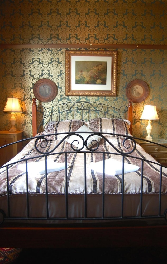 Shakespeare Hotel Surry Hills 26/37