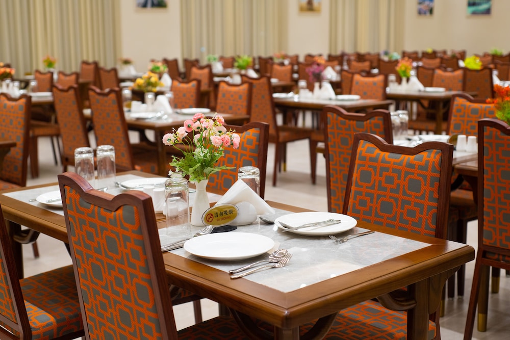 Rozana Hotel 37/50