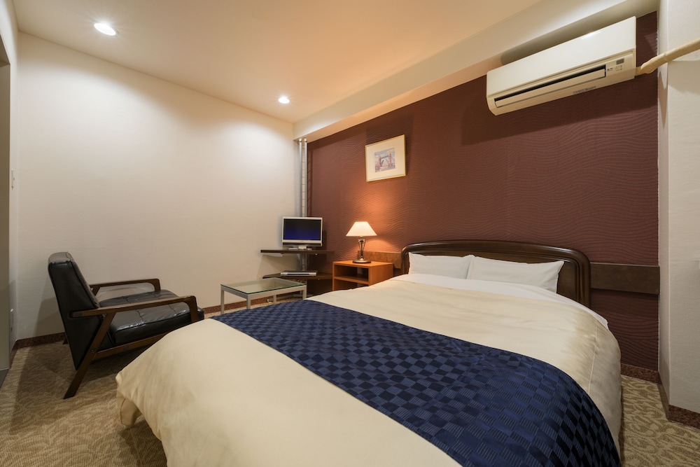 Hotel Cerezo 20/47