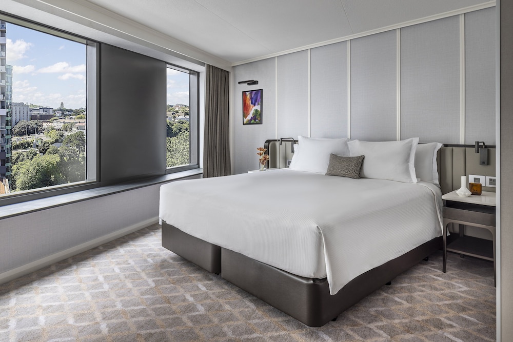Club, Junior Suite, King Bed, Kitchenette, Pinnacle Tower