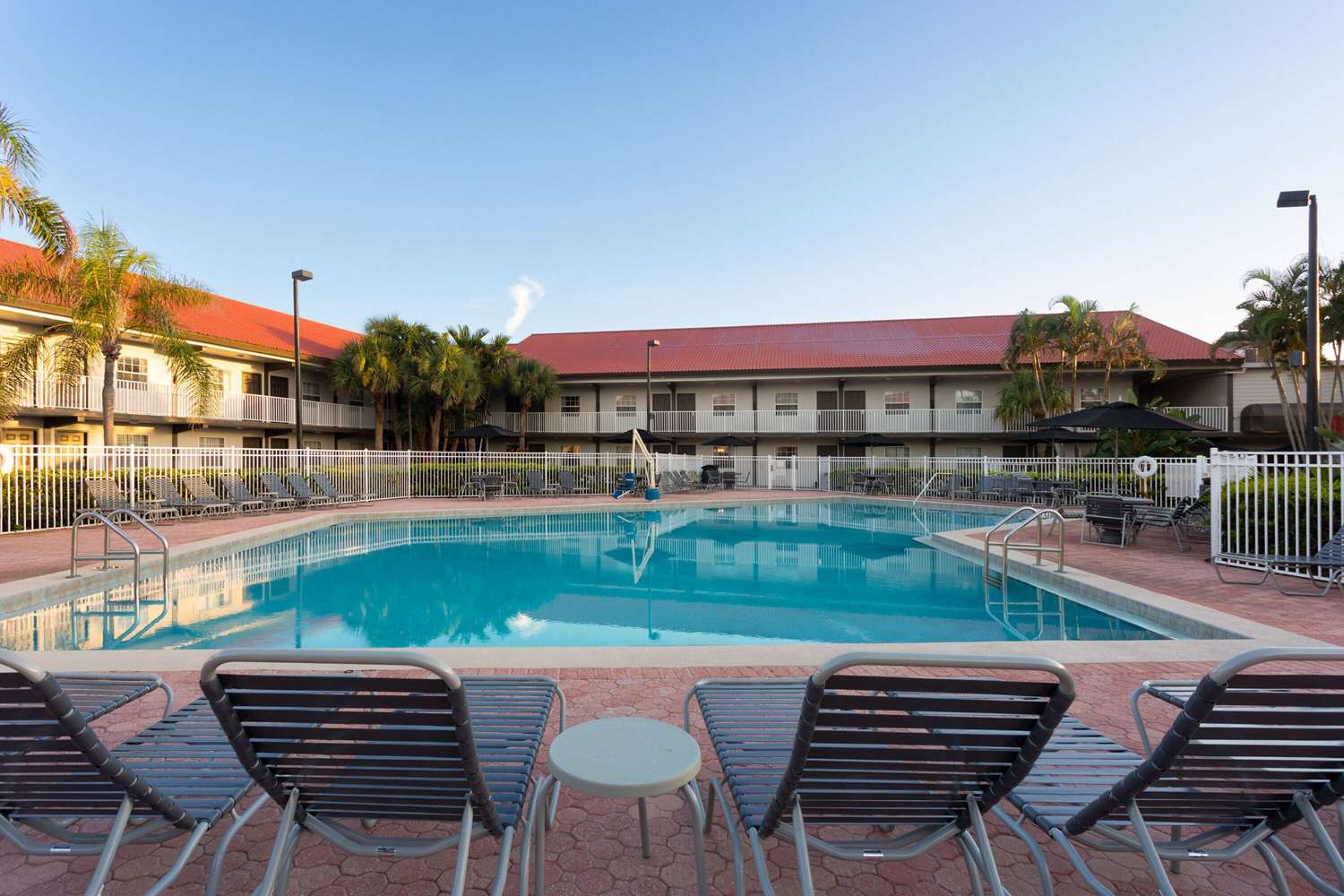 La Quinta Inn By Wyndham Cocoa Beach Port Canaveral 6/57