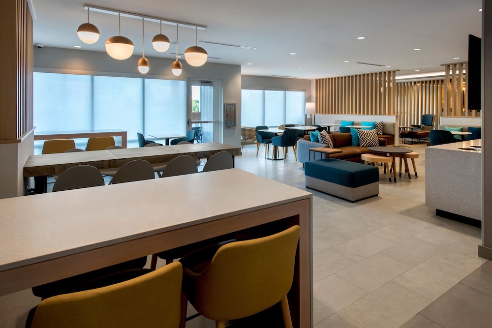 TownePlace Suites Portland Airport ME 21/30