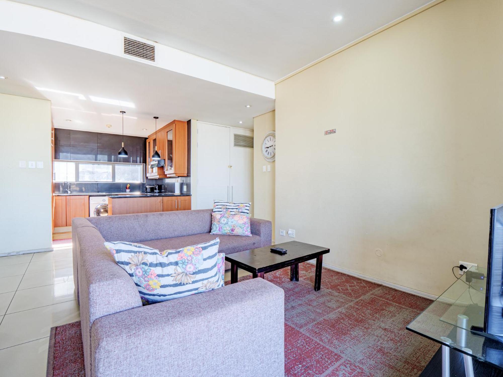 Beach Apartments 5/32