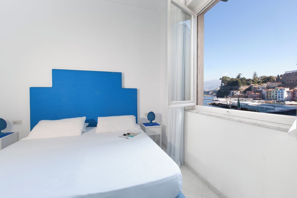 Hotel Admiral Sorrento 11/47
