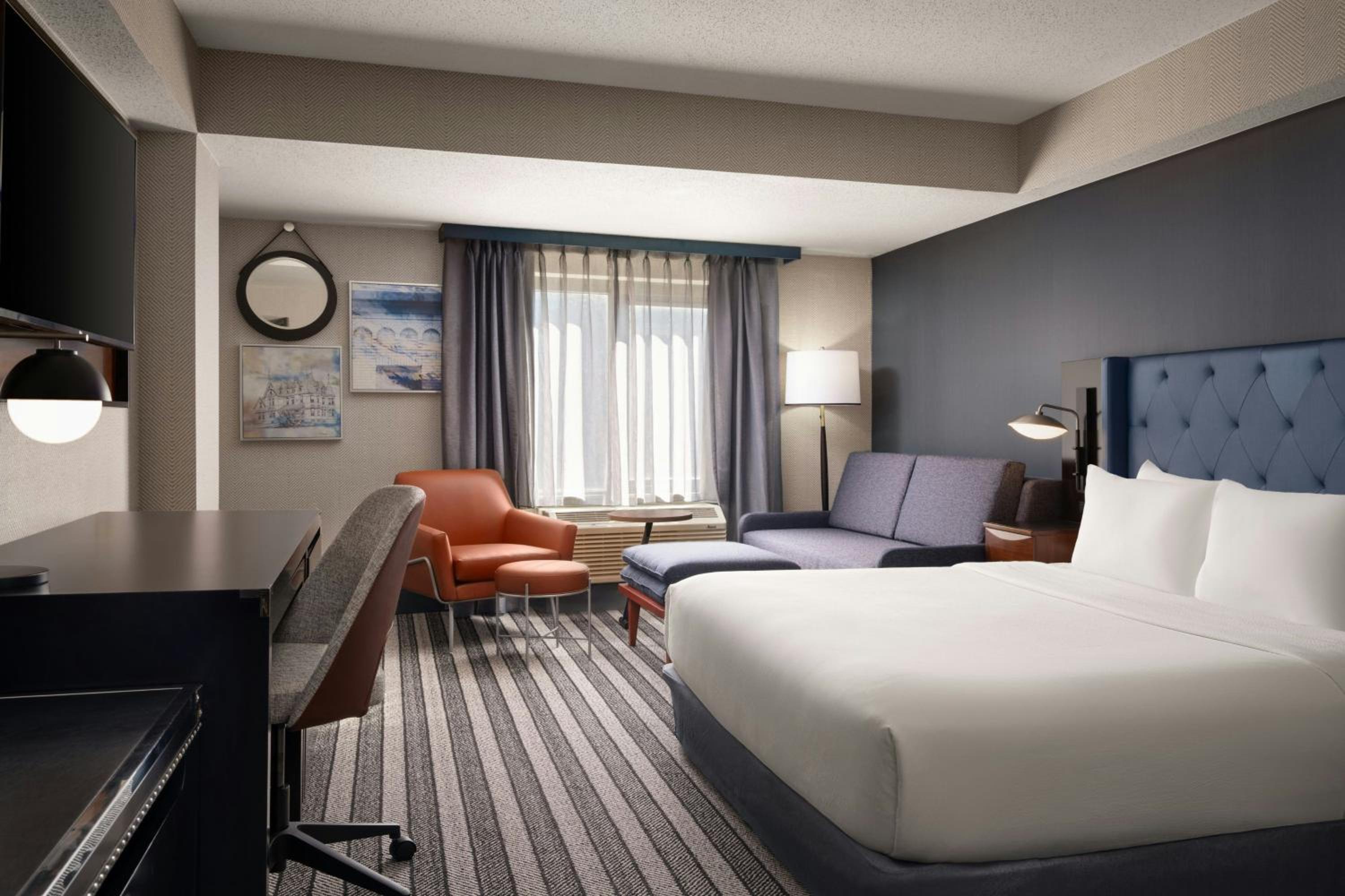 Room, King Bed, Skyline View, Sofa