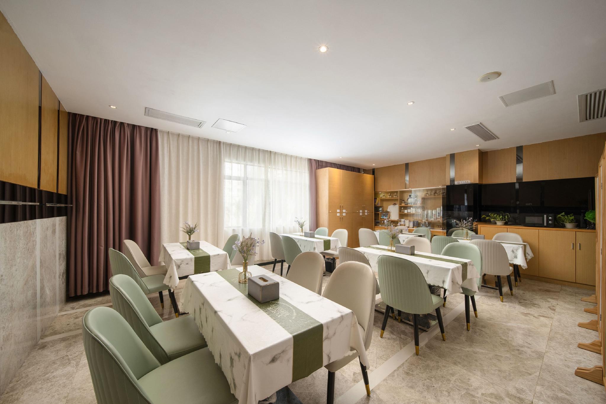 Lavande Hotel (Zhuhai Gongbei Port) 24/39