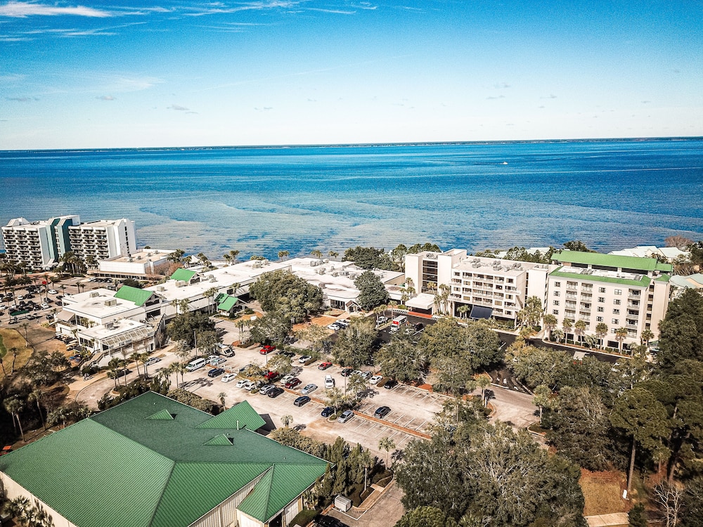 Bay Club of San Destin 48/54