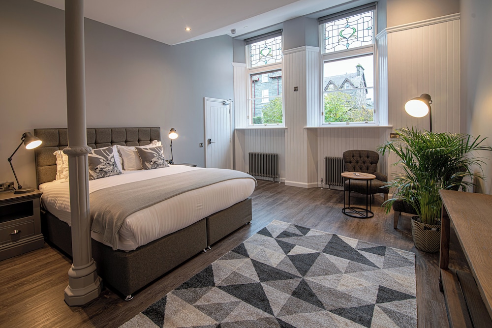 The Townhouse Aberfeldy 10/23