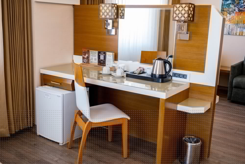 Selcuk Hotel Sems I Tebrizi 78/93