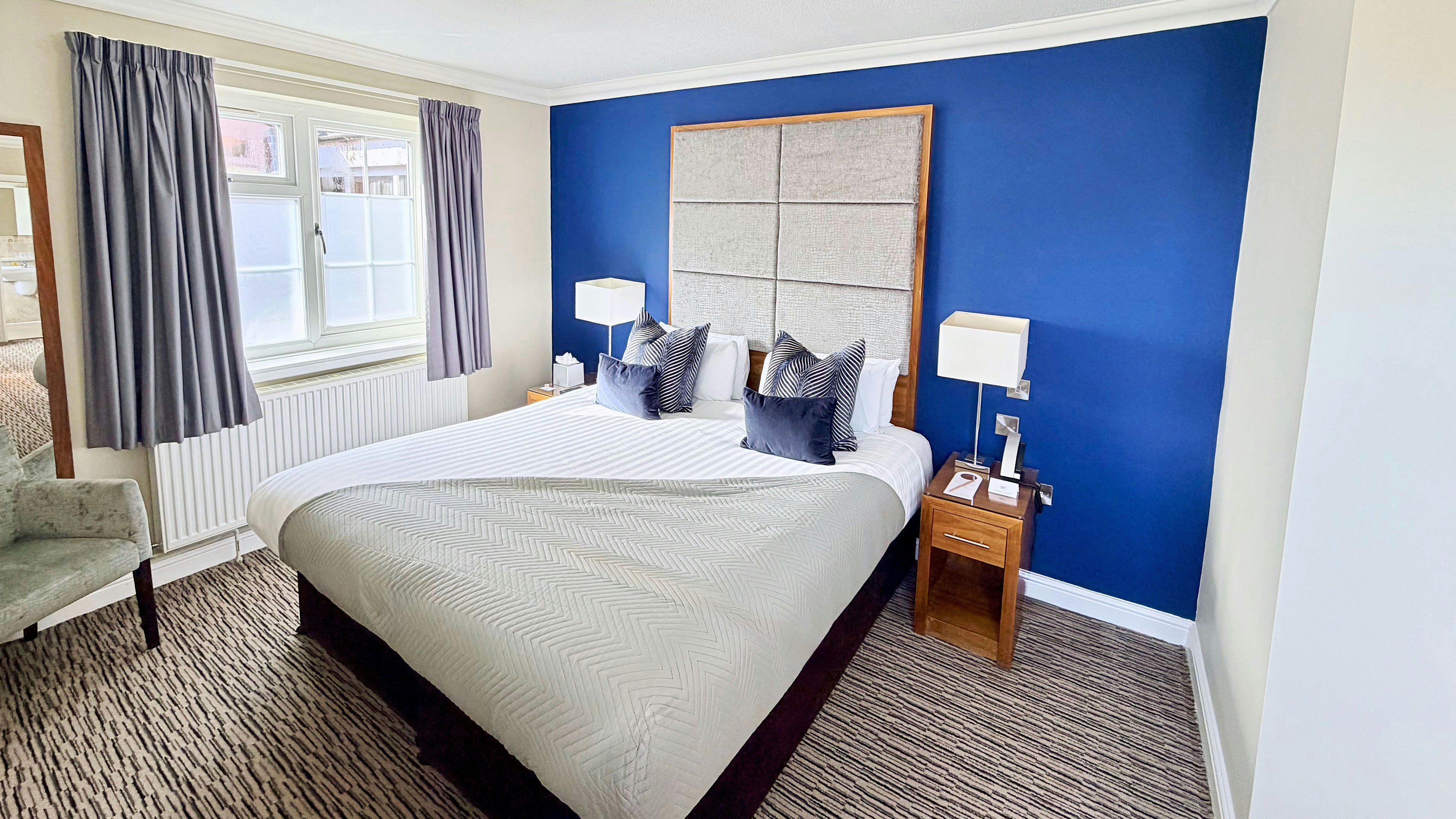 The Mount Hotel 30/80