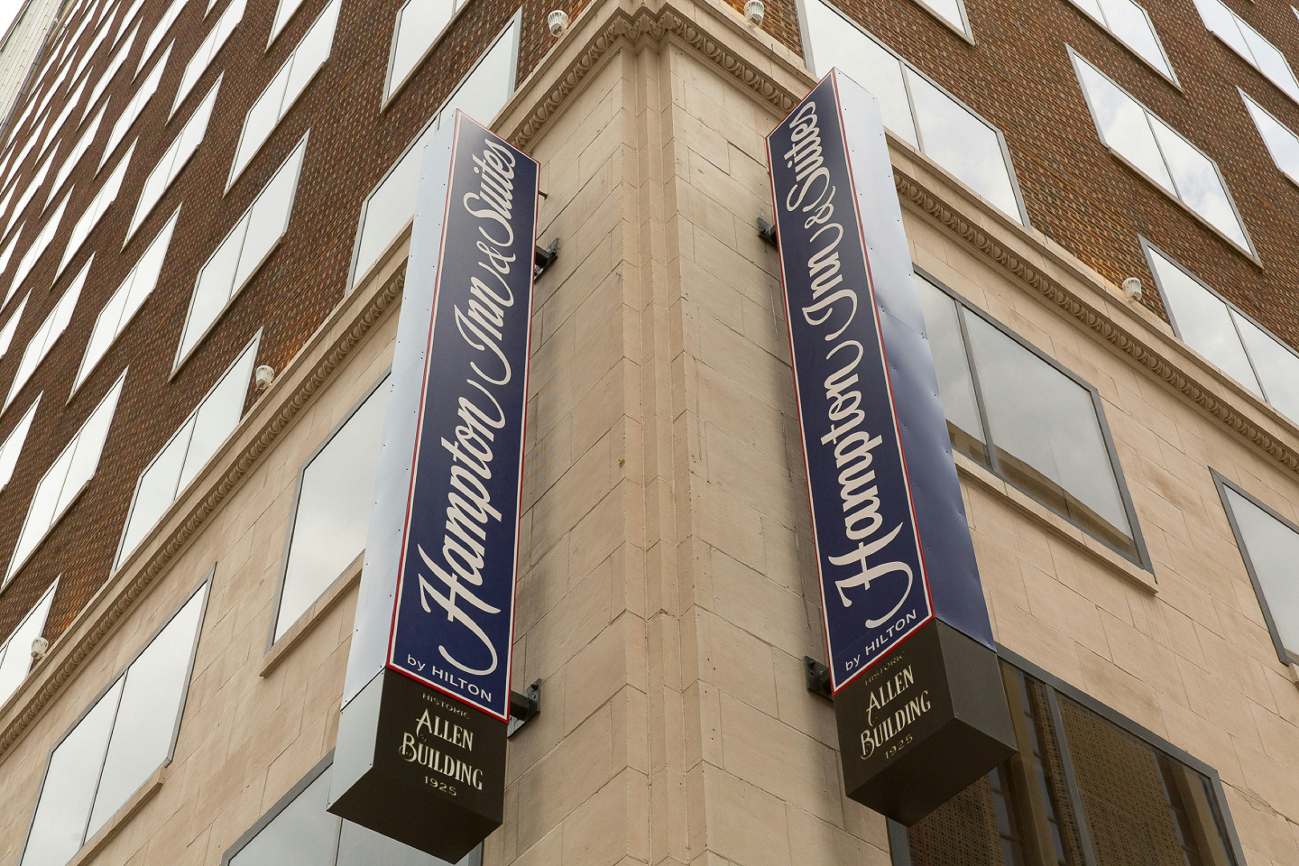 Hampton Inn & Suites Dallas Downtown in DALLAS - TX