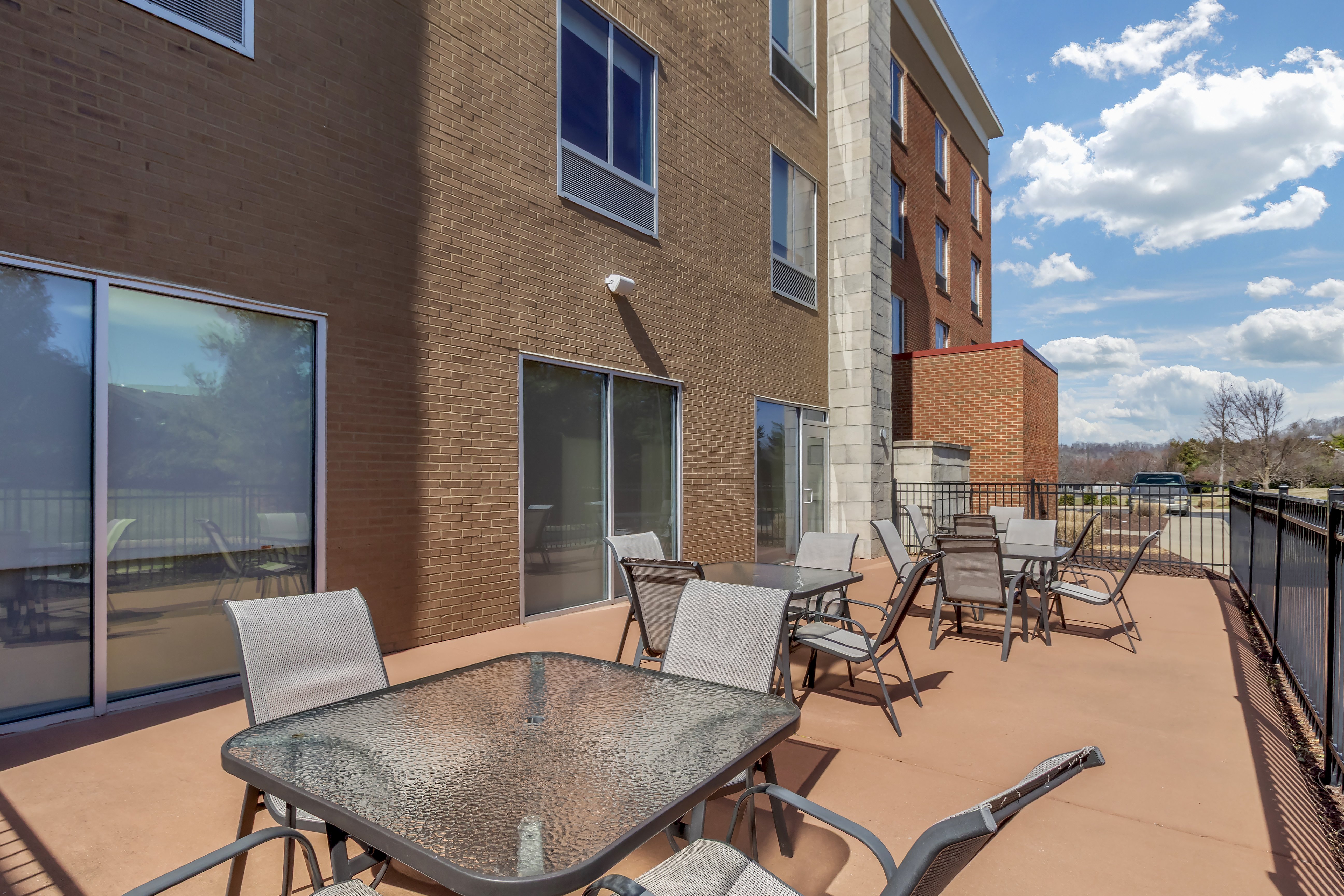 Holiday Inn Express Spring Hill 34/50