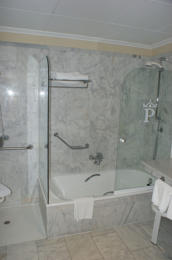 PARADOR DE FERROL 37/40