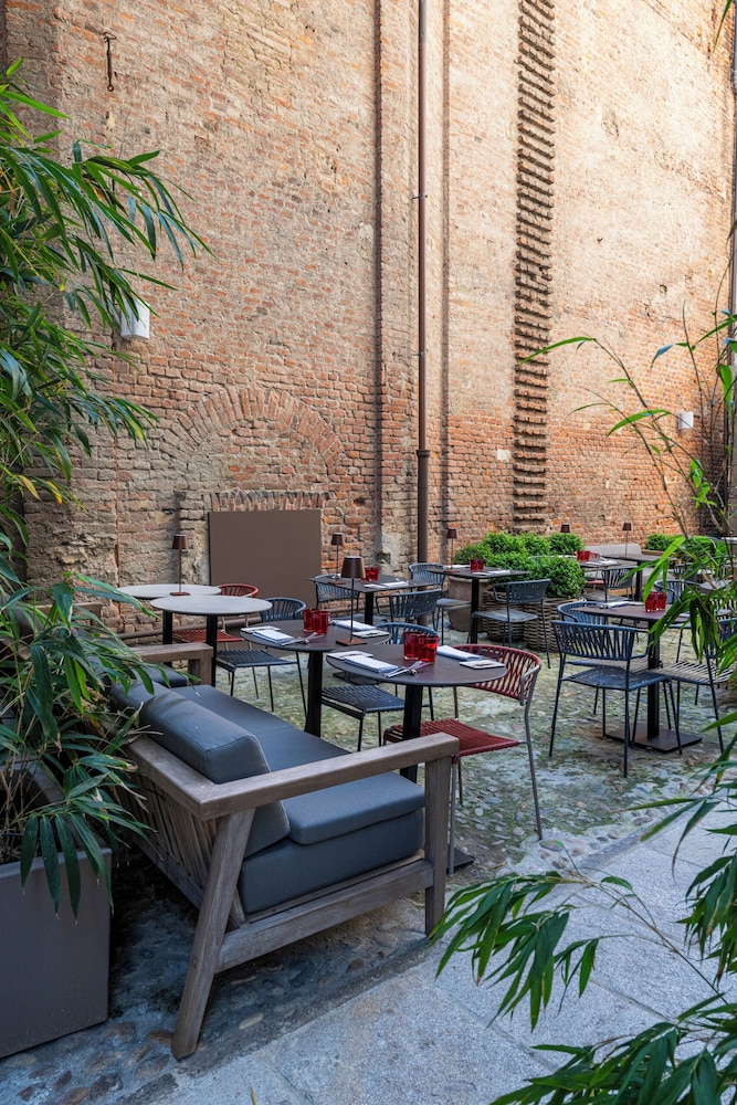 RESIDENZA DELL'OPERA 43/63