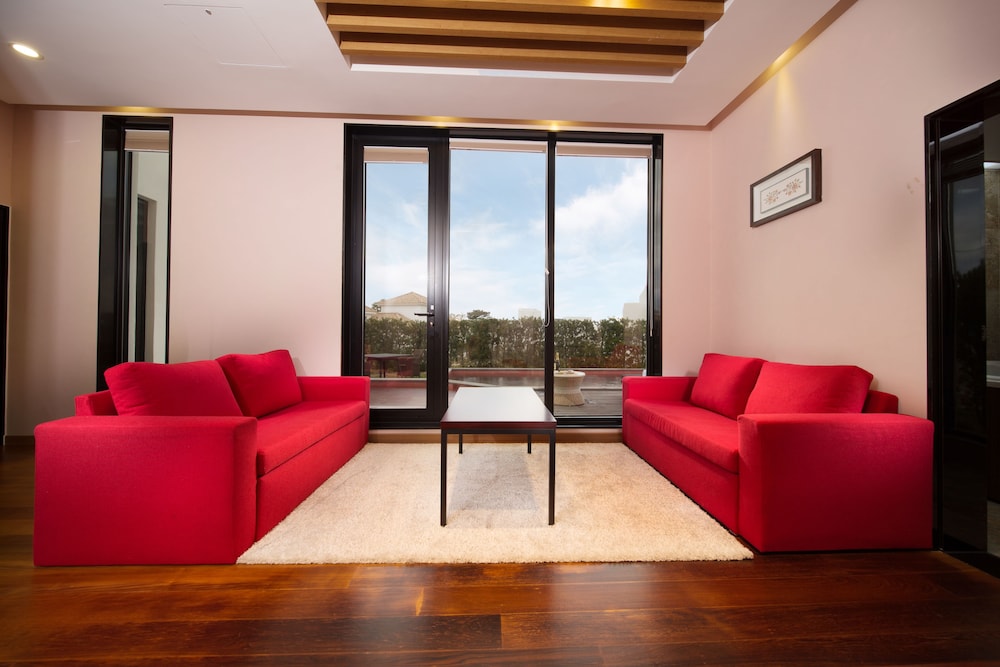 Libentia Hotel and Pool Villa 29/50