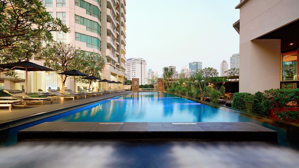 JC Kevin Sathorn Bangkok Hotel (ex. Anantara Sathorn Bangkok Hotel) 3/64