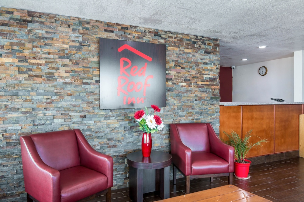 Red Roof Inn Palmdale 11/30