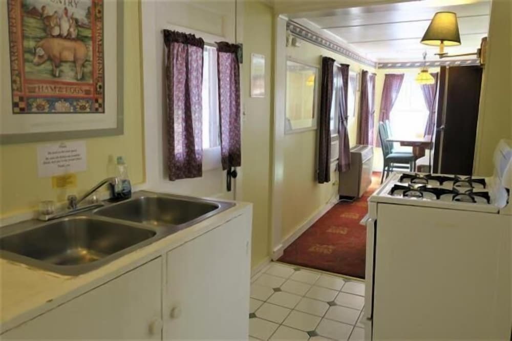 Perrys Motel & Cottages Ltd 47/47