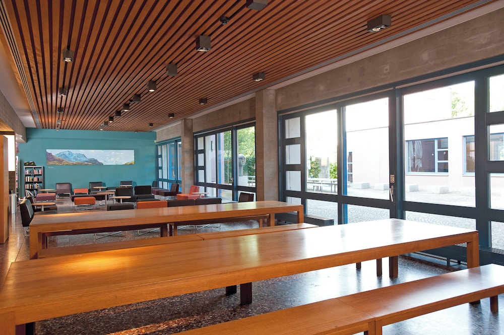 Zurich Youth Hostel 48/61