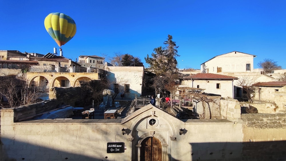 Armesos Cave Hotel 37/50