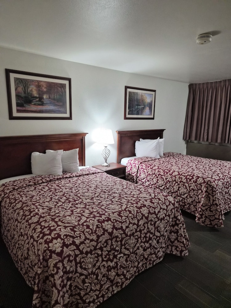 Alex Hotel and Suites Anchorage Airport 26/66