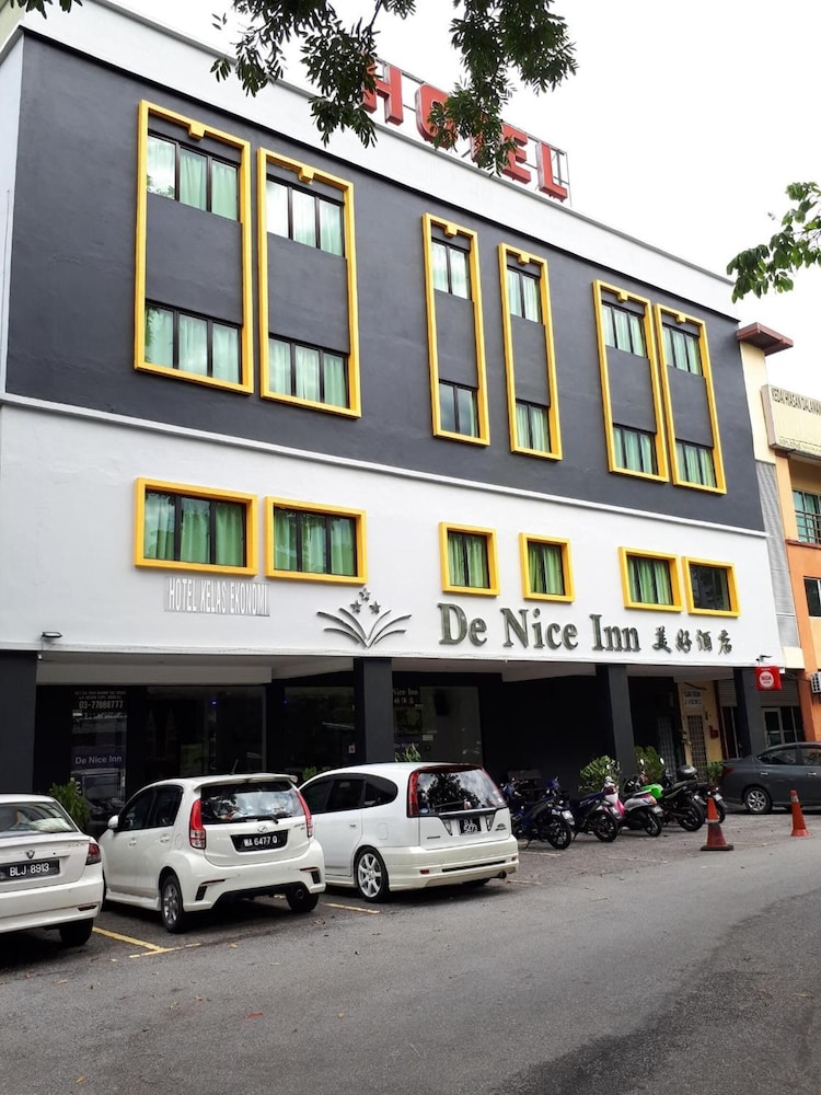 De Nice Inn 16/17
