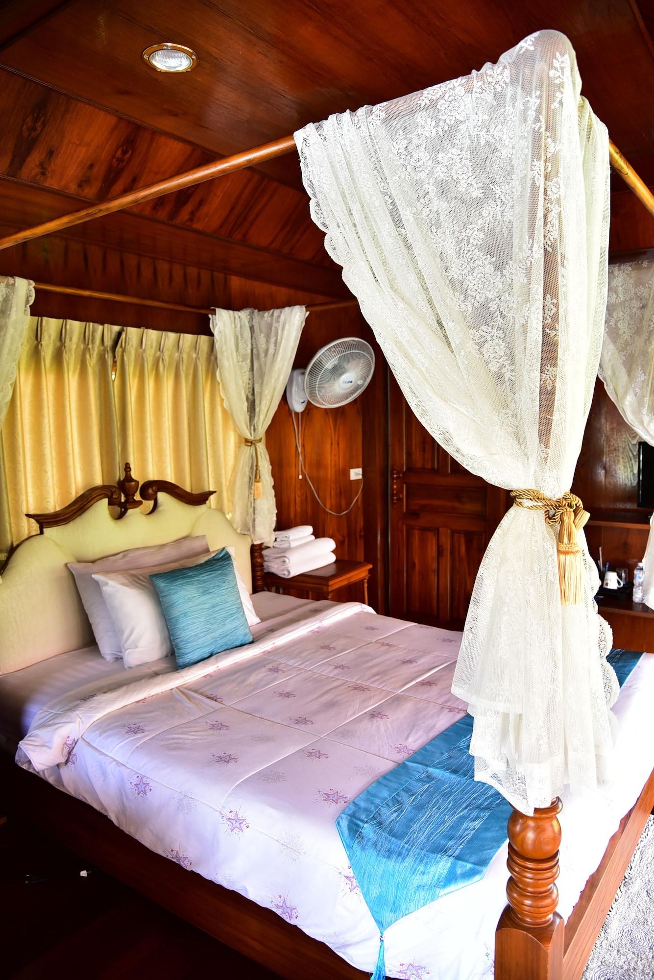 Thai House Resort 6/47