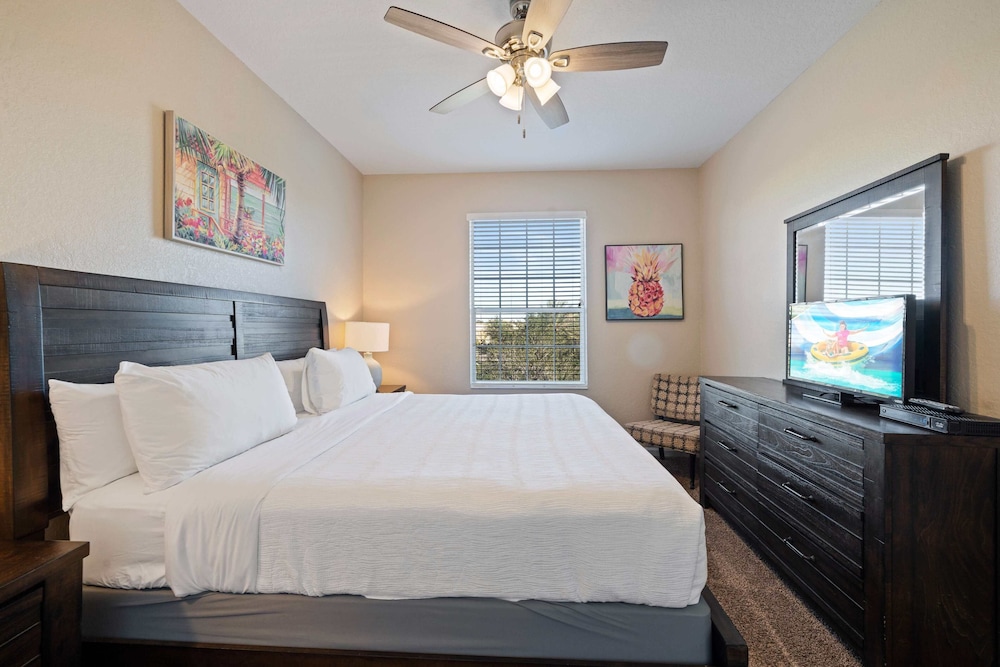 Orlando Resort Rentals near Universal 14/50