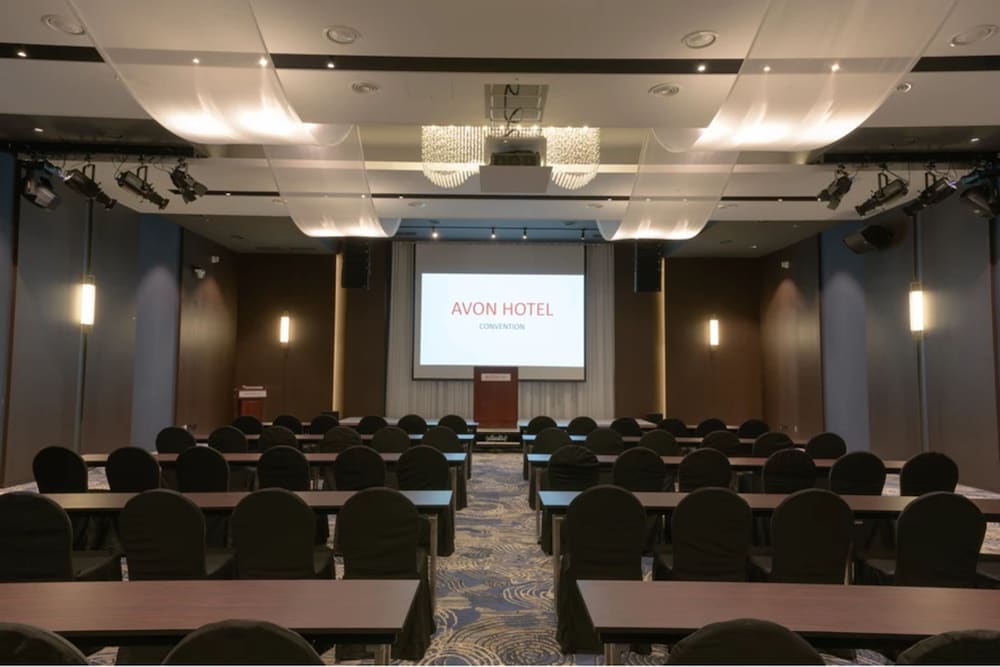 Avon Hotel Gunsan 60/67