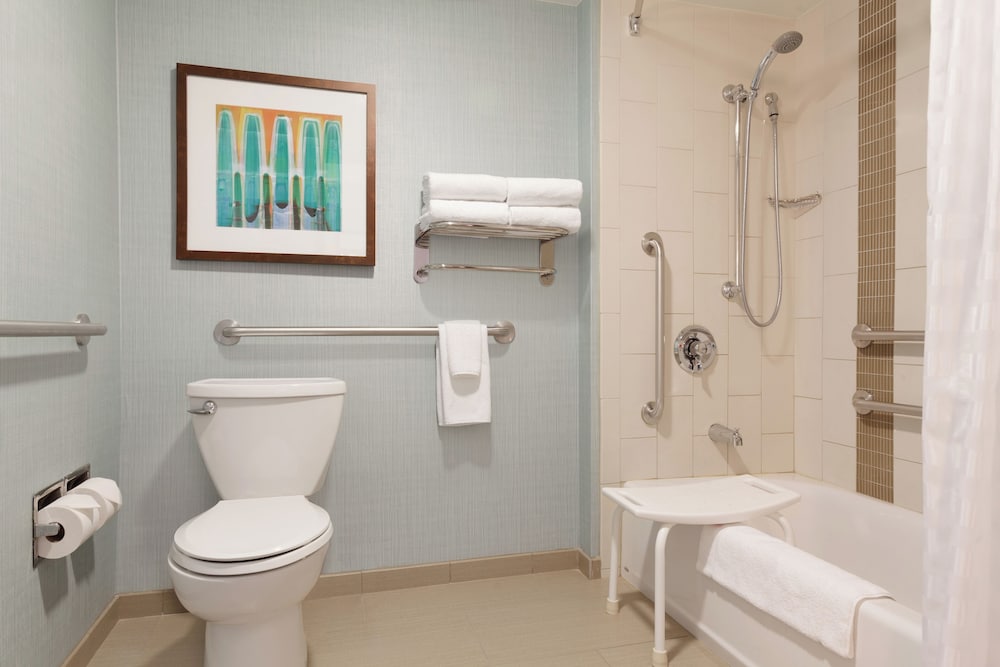 Hyatt Place Dublin/Pleasanton 74/77