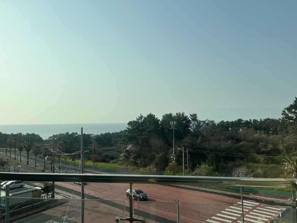 Jeju Ocean Blue Hotel 38/61