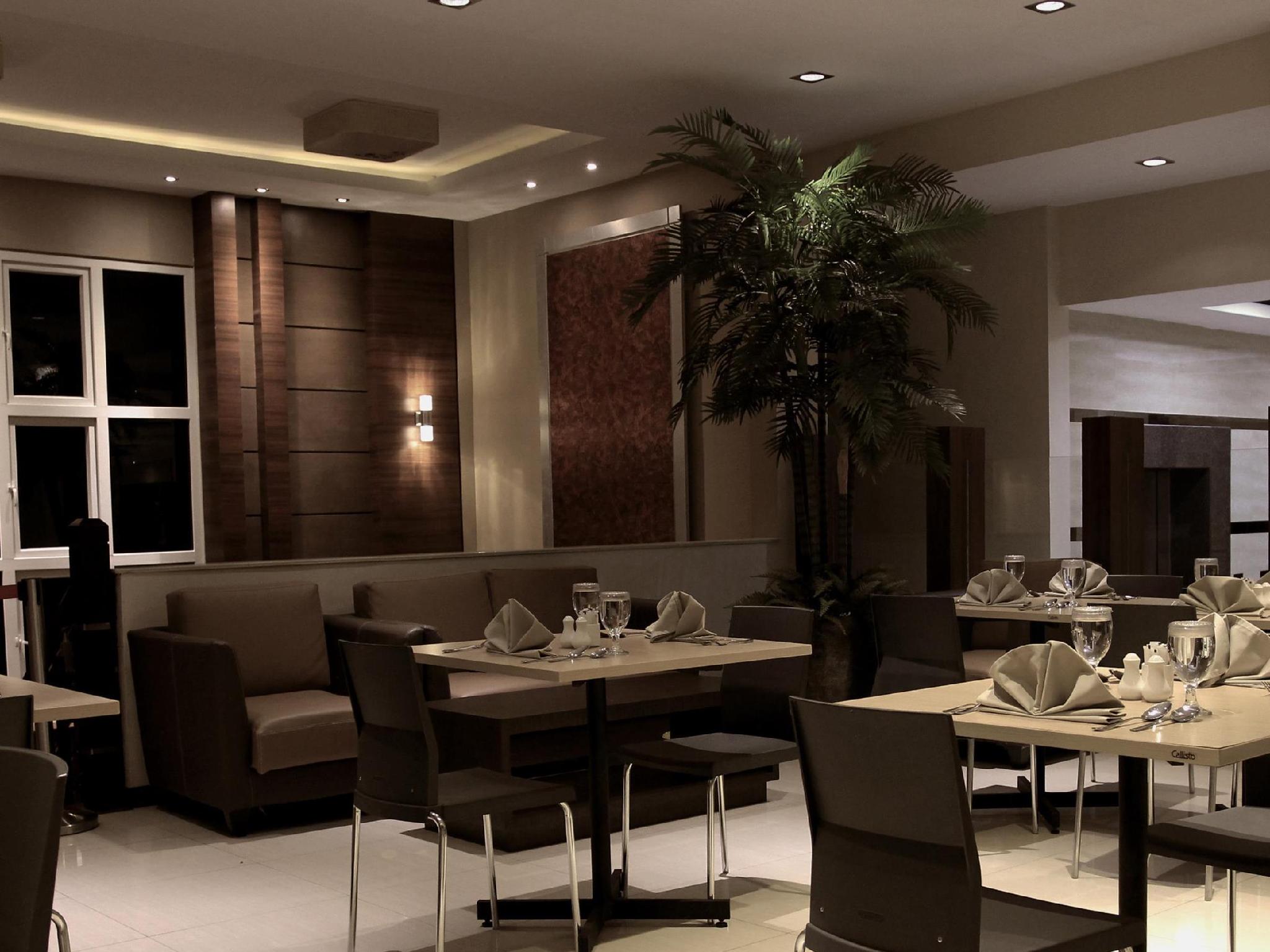 Mega Permata Hotel 31/39