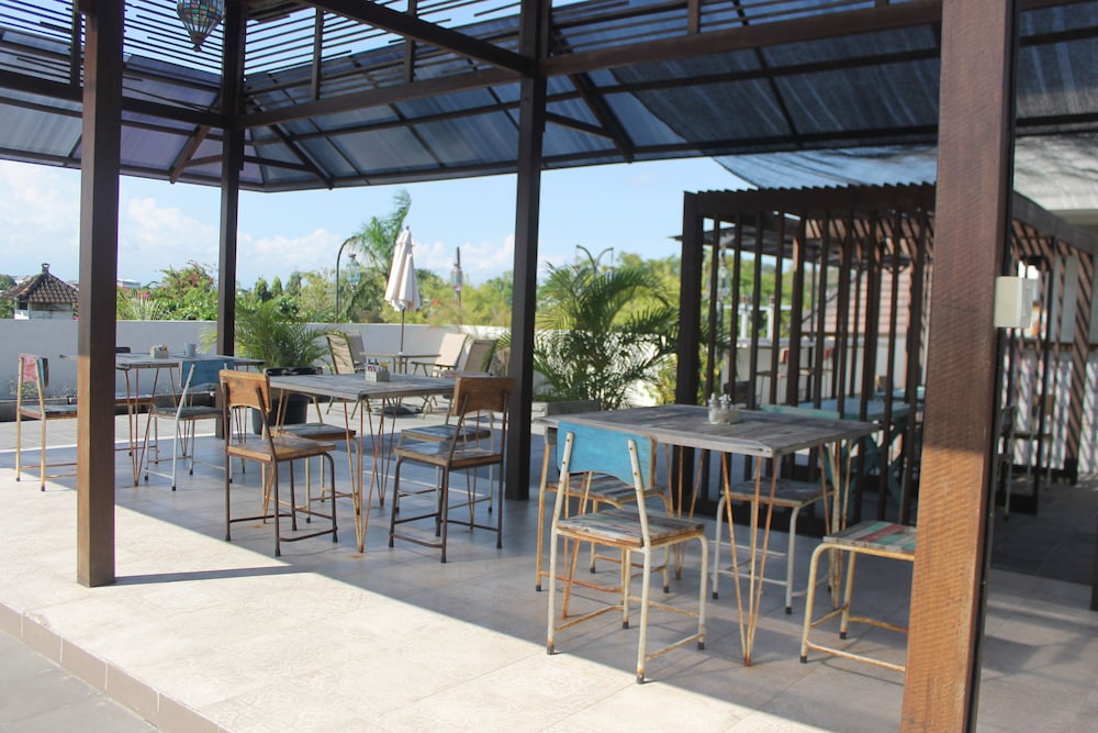 Hola Seminyak 31/50
